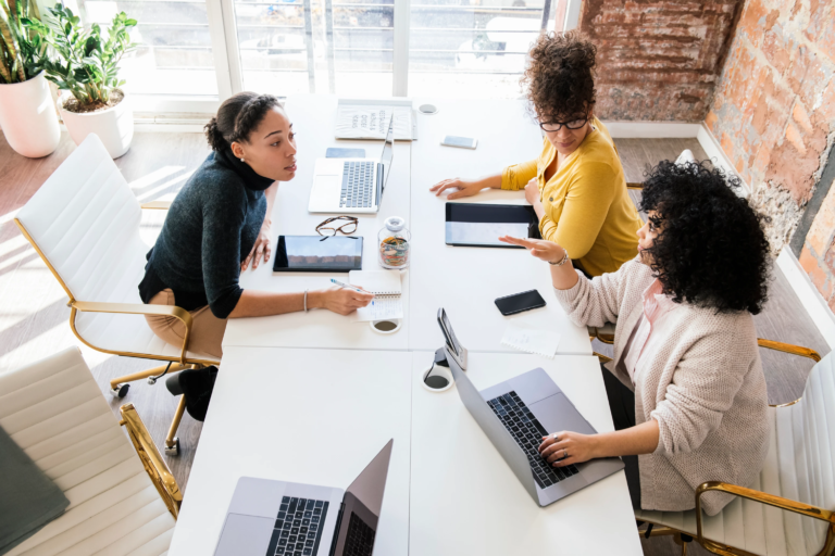 De la Démission au Bonheur Entrepreneurial